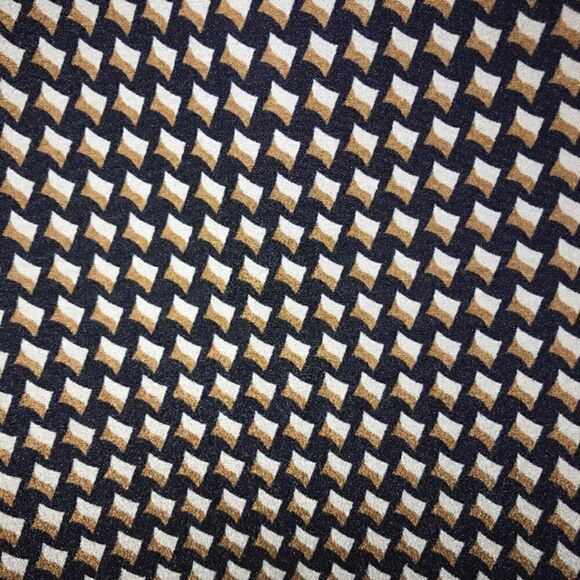 The Limited Dress With Belt - Picture 3 of 6